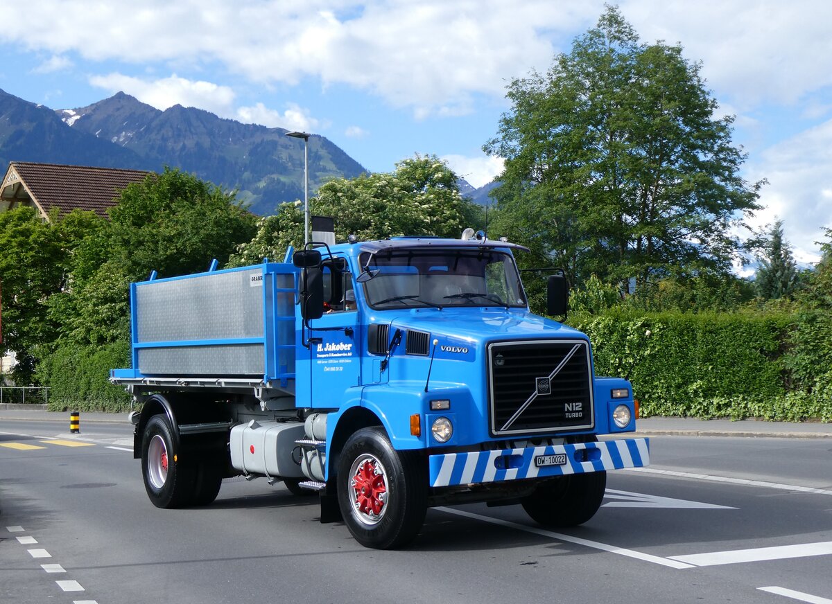 (262'511) - Jakober, Sarnen - OW 10'022 - Volvo am 18. Mai 2024 in Sarnen, OiO 