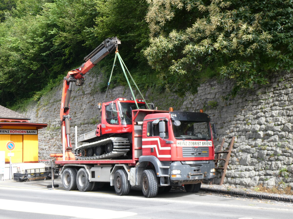 (264'090) - Zobrist, Brienz - BE 302'464 - MAN am 29. Juni 2024 beim Bahnhof Brienz