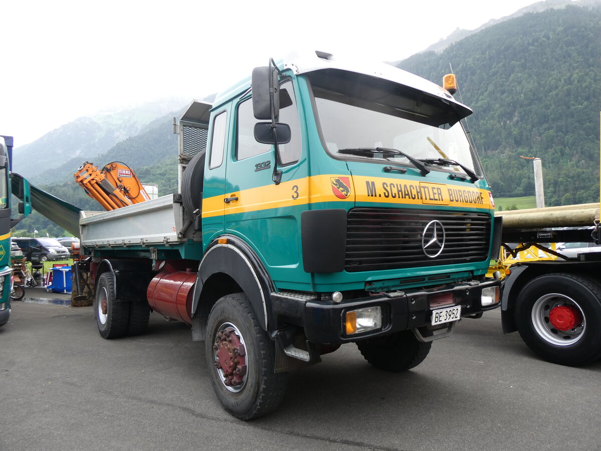 (264'121) - Schachtler, Burgdorf - Nr. 3/BE 3952 - Mercedes am 29. Juni 2024 in Interlaken, Flugplatz