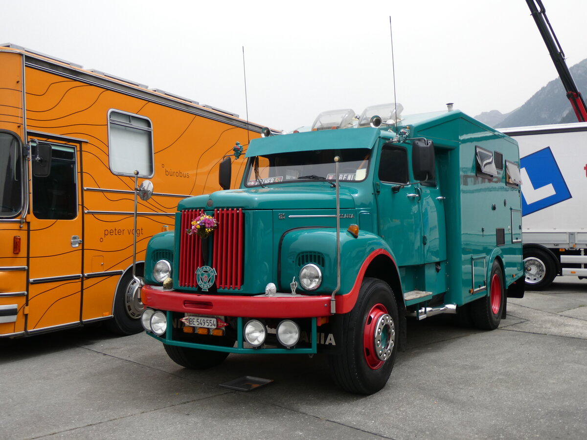 (264'143) - Scania - BE 549'554 - am 29. Juni 2024 in Interlaken, Flugplatz