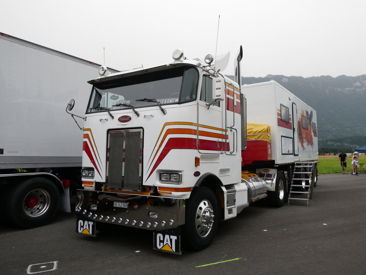 (264'187) - Peterbilt - VD 242'888 - am 29. Juni 2024 in Interlaken, Flugplatz