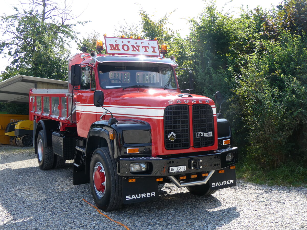 (266'398) - Circus Monti, Wohlen - AG 33'668 - Saurer am 31. August 2024 in Oberkirch, CAMPUS Sursee