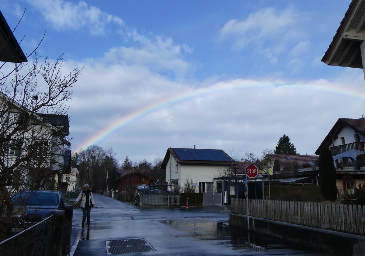 (271'481) - Regenbogen am 27. Januar 2025 im Lerchenfeld bei Thun