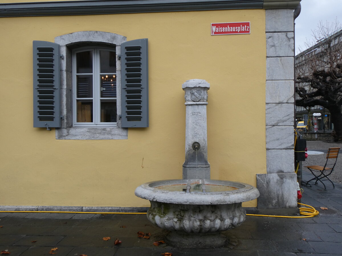 (271'494) - Brunnen von 1872 am 28. Januar 2025 in Thun, Waisenhausplatz