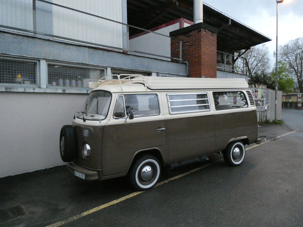 (274'148) - VW-Bus - BE 714'785 - am 23. April 2025 in Thun, Grabengut