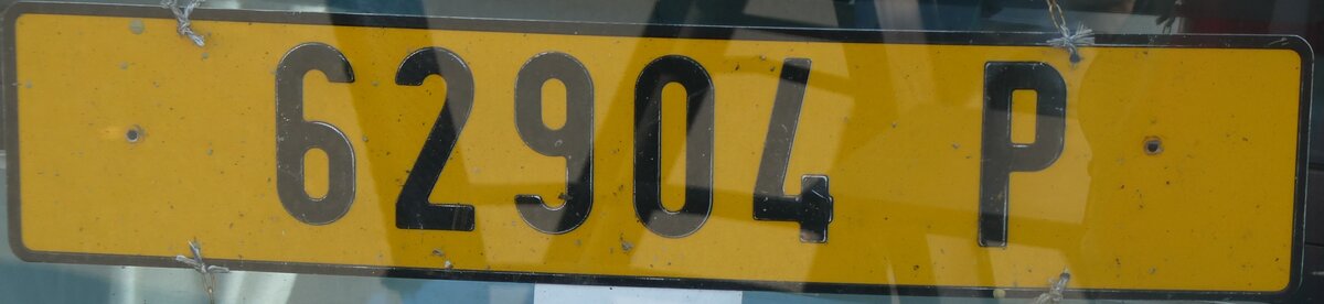 (282'107) - Autonummer aus Angola - 62'904 P - am 7. November 2025 beim Bahnhof Interlaken Ost