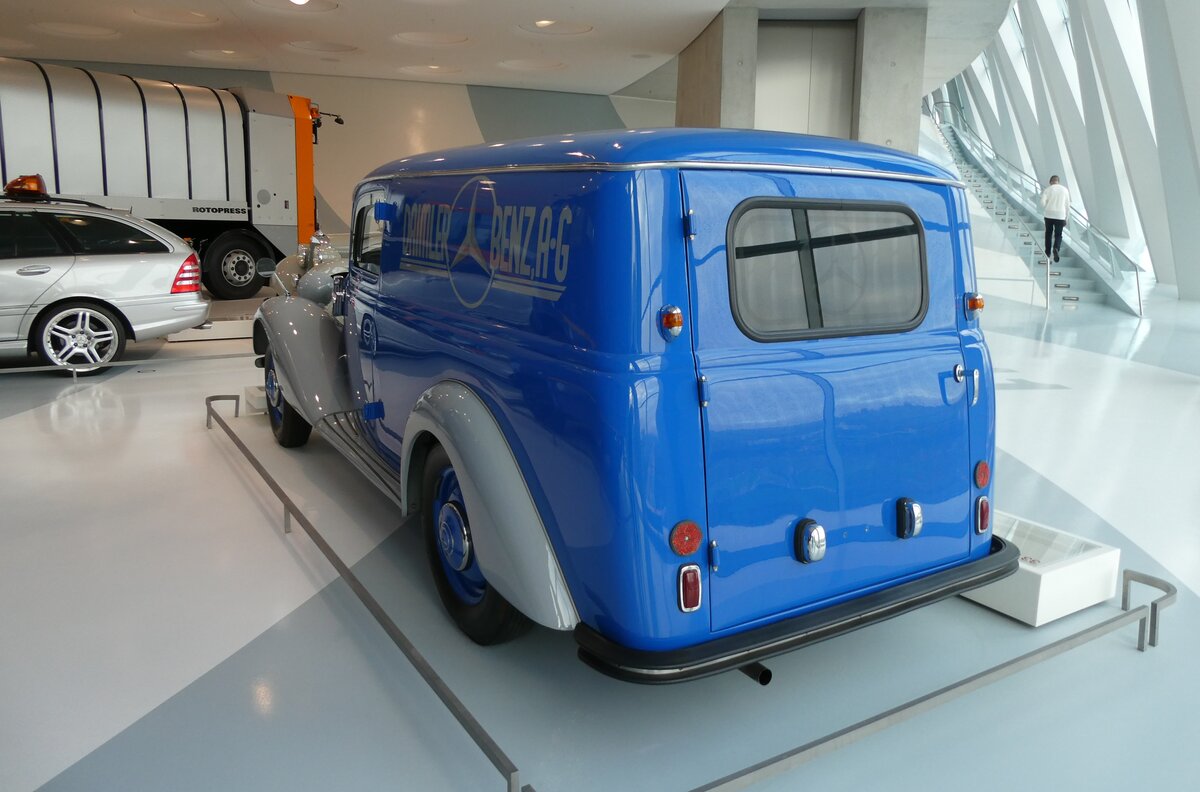 (283'004) - Daimler-Benz AG - Mercedes am 11. Dezember 2025 in Stuttgart, Mercedes-Benz Museum