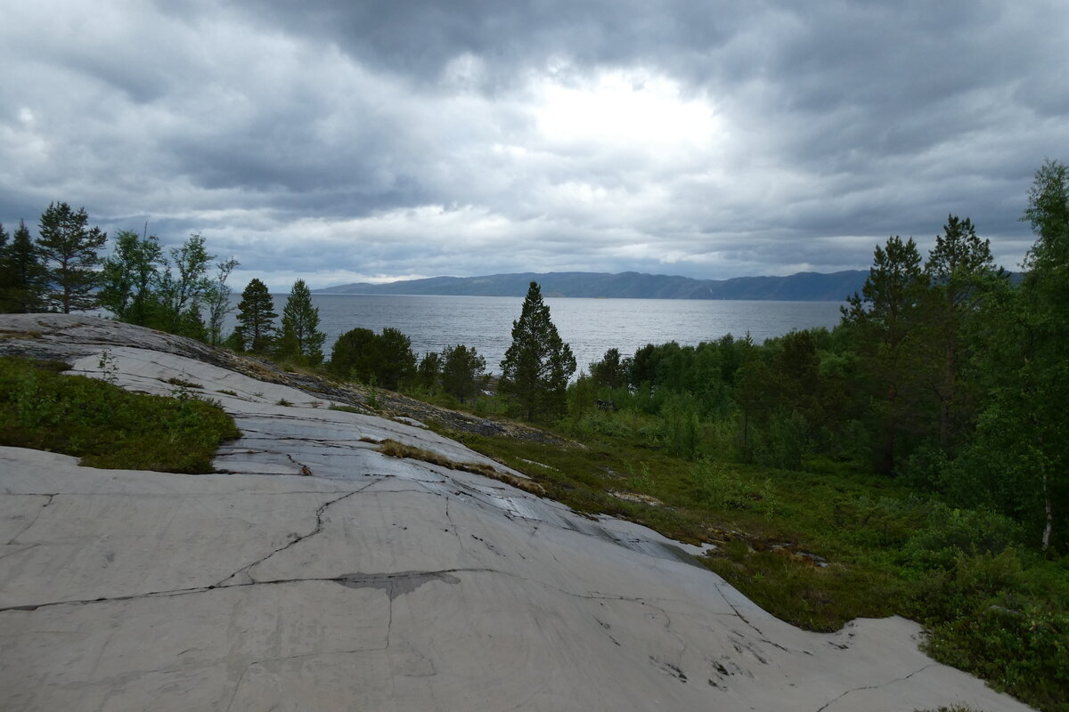 (288'313) - Feilszeichnungen am Alta-Fjord am 13. Juni 2026 in Alta, Alta-Museum