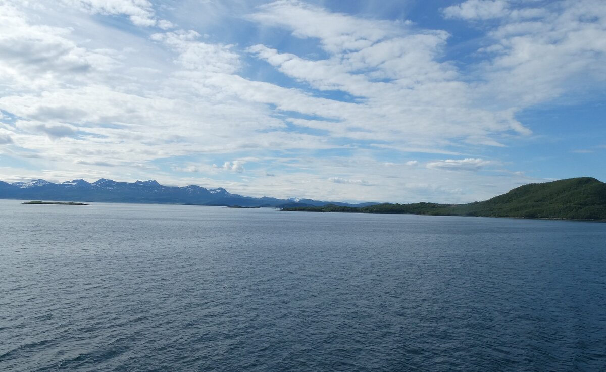 (288'534) - Impressionen von den Lofoten am 15. Juni 2026