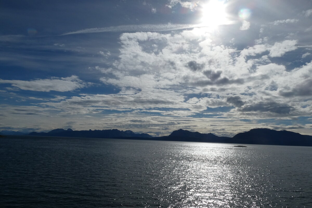 (288'535) - Impressionen von den Lofoten am 15. Juni 2026