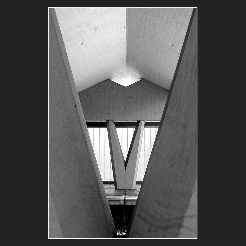 . V - Detail eines Hochbahnhofes in N�rnberg (Jonas)