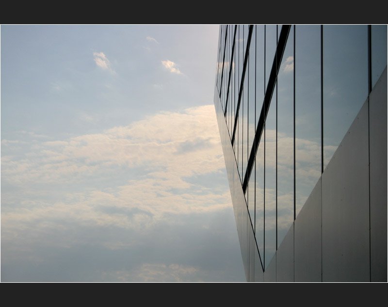 Impression Dockland-B�rogeb�ude in Hamburg. (Matthias)