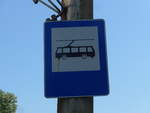 (207'153) - Trolleybus-Haltestelle (dieser wurde im Jahre 2013 eigestellt!) am 4.