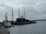 peenemuende-10/824697/254424---sowjetisches-u-boot---u (254'424) - Sowjetisches U-Boot - U 461 - auf dem Peenestrom am 31. August 2023 in Peenemnde 