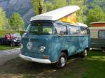 Volkswagen/430353/160341---vw-bus---lu-42050 (160'341) - VW-Bus - LU 42'050 - am 9. Mai 2015 in Brienz, Camping Aaregg
