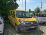 (216'839) - PostAuto - SG 267'068 - Renault am 9. Mai 2020 in Uznach