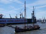 (275'305) - 836. Hafengeburtstag mit Schiffsparade am 9. Mai 2025 auf der Elbe in Hamburg