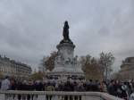 (166'962) - Demkmal auf dem Place de la Rpublique am 16.