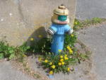 blumen/655660/203741---hydrant---nr-35 (203'741) - Hydrant - Nr. 35 - umgeben von Lwenzahn am 15. April 2019 beim Bahnhof Bonfol