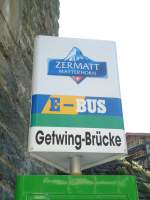 (133'366) - E-Bus-Haltestelle - Zermatt, Getwing-Brcke - am 22.