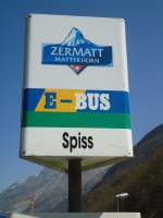 (133'382) - E-Bus-Haltestelle - Zermatt, Spiss - am 22. April 2011