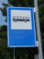 (173'319) - Bus-Haltestelle in Mals am 24. Juli 2016