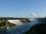 (152'847) - Die Niagara Falls vom kanadischen Zoll aus am 15.