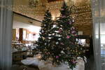 (288'068) - Weihnachtsstimmung im Sommer im Hotel Santa's am 11.