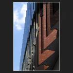 Spiegelungen in einer Glasfassade: Versicherungsgeb�ude von Lederer, Ragnarsd�ttir, Oei in Frankfurt am Main.