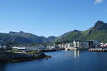 (288'610) - Im Hafen von Svolvaer am 15. Juni 2026