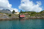 (288'671) - Impressionen von den Lofoten mit H�usern am 16. Juni 2026