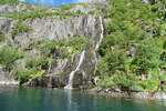(288'681) - Wasserfall am 16. Juni 2026 in den Lofoten
