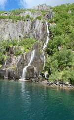 (288'682) - Wasserfall am 16. Juni 2026 in den Lofoten