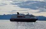 (288'515) - Motorschiff Nordnorge der Hurtigruten am 15. Juni 2026 im Hafen von Harstad