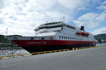 (288'519) - Motorschiff Nordnorge der Hurtigruten am 15. Juni 2026 im Hafen von Harstad
