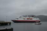 (288'272) - Motorschiff Richard With der Hurtigruten am 13. Juni 2026 im Hafen von Honningsvag