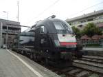 Elektrische Lokomotiven/288035/139324---mrcedispolok---nr-es (139'324) - MRCEdispolok - Nr. ES 64 U2-097 - am 9. Juni 2012 im Bahnhof Spiez