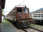 (234'879) - BLS-Doppellokomotive Muni - Nr. 275 - am 29. April 2022 im alten Bahnhof Frutigen