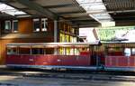 (279'374) - SPB-Personenwagen - Nr. 8 - am 25. August 2025 im Bahnhof Wilderswil
