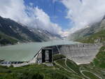 (265'164) - Oberaar Bergstation mit Oberaar Stausee am 28.