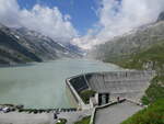 (265'172) - Oberaar Stausee mit Oberaar Bergstation am 28. Juli 2024 in Oberaar