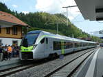 Boltigen/817422/250665---bls-mika-pendelzug---nr-123 (250'665) - BLS-MIKA-Pendelzug - Nr. 123 - am 27. Mai 2023 im Bahnhof Boltigen (Zugtaufe BOLTIGEN)