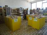 (141'091) - Die Bücherabteilung im BrockiShop am 14.