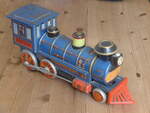 (227'521) - Western-Lokomotive aus Blech (blau) am 23.