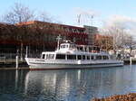 (258'111) - Motorschiff Stockhorn am 3. Januar 2024 an der Schifflndte Thun